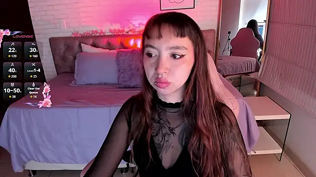 Snapshot of Scarlett__Cooper__1 chatting on June 1, 11:56 am Scarlett Cooper 1 online show from June 1, 11:56 am