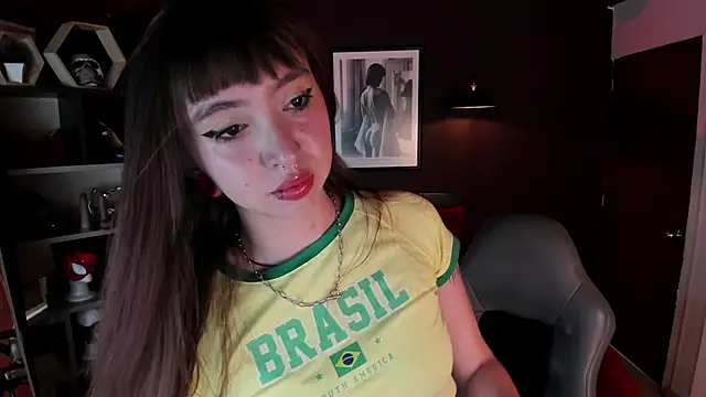 Snapshot of Scarlett__Cooper__1 chatting on June 15, 12:40 pm Scarlett Cooper 1 online show from June 15, 12:40 pm