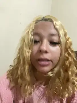 littlehoney00 online show from July 30, 9:41 am
