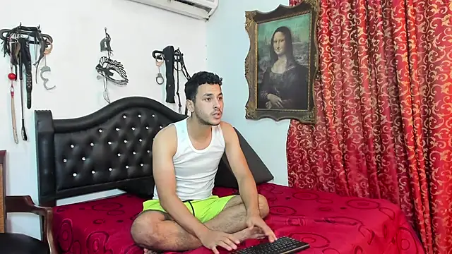 Snapshot of MartinaXBob chatting on June 5, 6:52 am MartinaXBob online show from June 5, 6:52 am