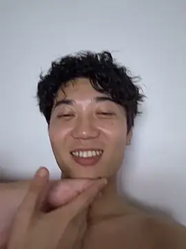 Snapshot of YourBadboy718 chatting on June 1, 7:04 pm YourBadboy718 online show from June 1, 7:04 pm