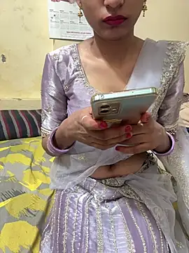 Snapshot of bold_priya chatting on July 22, 1:30 am bold priya online show from July 22, 1:30 am