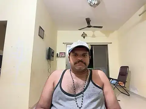 Snapshot of Superking077 chatting on June 22, 6:27 pm Superking077 online show from June 22, 6:27 pm