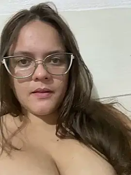 Laryssinha 69 online show from June 12, 4:22 am