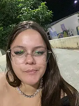 Laryssinha 69 online show from July 12, 10:12 pm