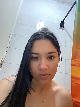 Snapshot of adaira31 chatting on June 14, 3:58 pm adaira31 online show from June 14, 3:58 pm