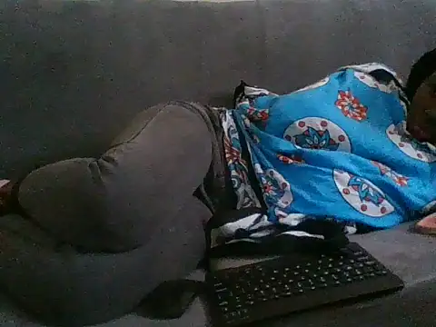 Applecute254 online show from July 28, 2:13 pm