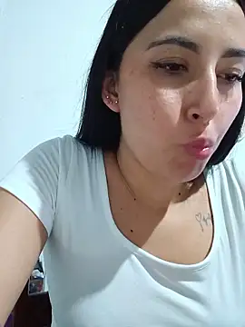 Snapshot of Ann_Houston_ chatting on June 7, 10:57 pm Ann Houston online show from June 7, 10:57 pm