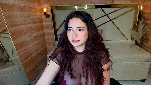 Kiara Moon r online show from July 15, 3:23 am