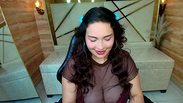 Kiara Moon r online show from July 28, 3:13 am