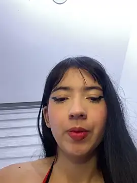 JeyLuxx online show from June 17, 7:00 am