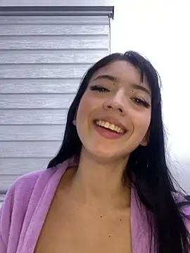 JeyLuxx online show from June 18, 7:08 am