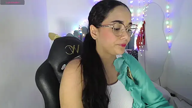 farah samira online show from June 24, 7:46 pm