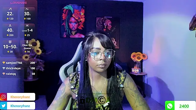 Snapshot of Nefertiti chatting on October 24, 12:41 am Nefertiti online show from October 24, 12:41 am