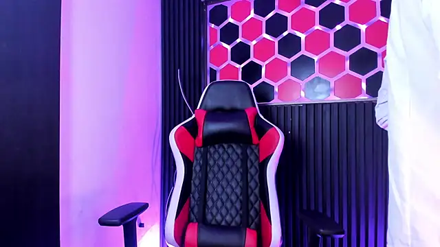 SantyFoxxs online show from June 15, 3:53 am