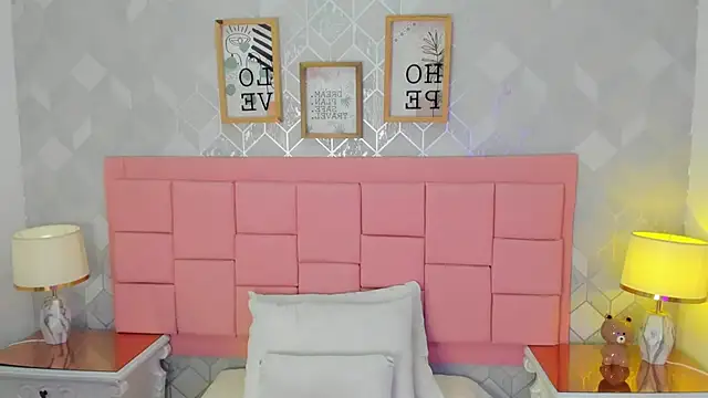 Snapshot of abbye_rose chatting on June 9, 8:09 pm abbye rose online show from June 9, 8:09 pm