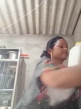 Snapshot of Cut_payi chatting on July 1, 3:41 am Cut payi online show from July 1, 3:41 am