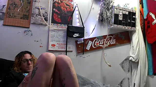 VanillaSnowcones online show from July 24, 5:27 am