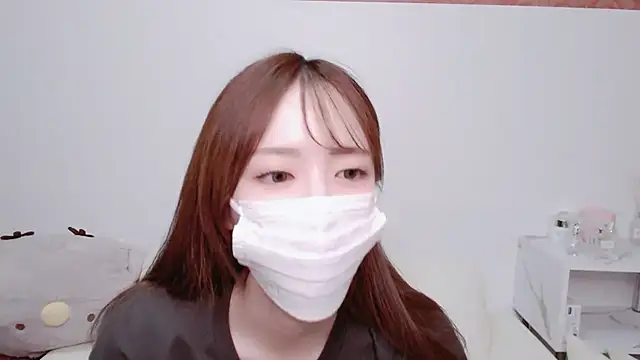 Snapshot of aoi_lol chatting on June 1, 8:27 am aoi lol online show from June 1, 8:27 am