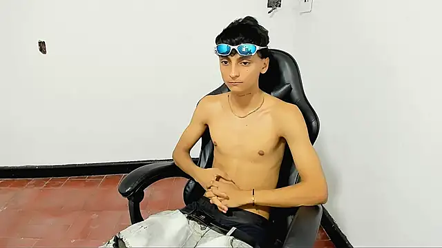 Leal cute666 online show from June 13, 6:33 am