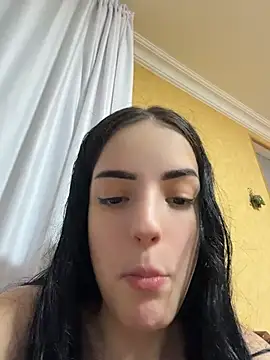 RoseRowley online show from July 31, 4:28 pm