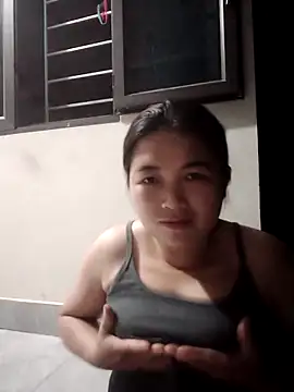 Giee00 online show from June 2, 9:39 pm
