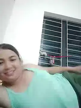 Giee00 online show from June 6, 2:44 pm