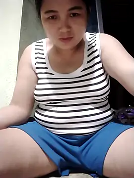 Giee00 online show from June 8, 1:55 pm