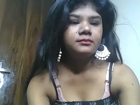 Snapshot of naromi_3563 chatting on June 9, 2:39 pm naromi 3563 online show from June 9, 2:39 pm