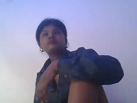 Snapshot of naromi_3563 chatting on July 19, 2:43 pm naromi 3563 online show from July 19, 2:43 pm