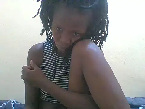 Snapshot of Ebonymickey chatting on June 5, 10:26 pm Ebonymickey online show from June 5, 10:26 pm