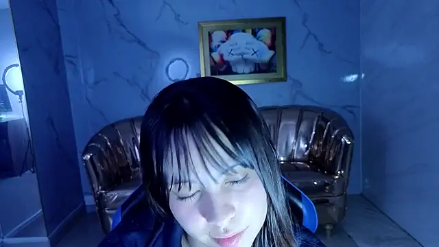 isabeau s online show from July 24, 1:31 pm