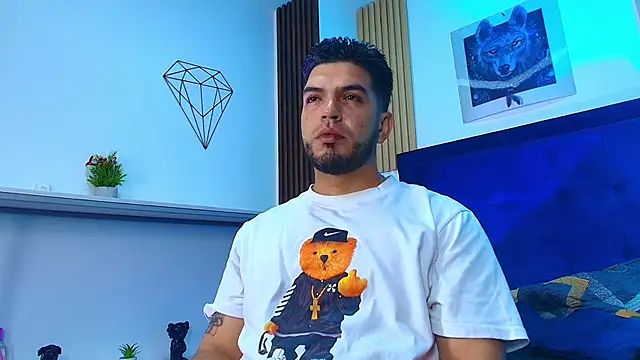 Snapshot of Kyro_Blaze chatting on June 5, 11:05 am Kyro Blaze online show from June 5, 11:05 am