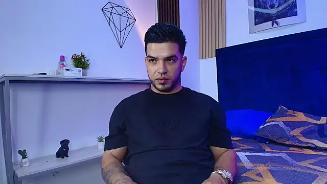 Snapshot of Kyro_Blaze chatting on June 14, 1:35 pm Kyro Blaze online show from June 14, 1:35 pm