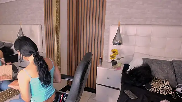 SofiaThoompson online show from June 11, 8:29 pm