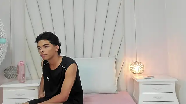 Brenda n Steven online show from June 11, 6:06 pm