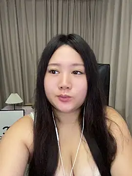 Luckysisi-s online show from July 13, 1:14 pm