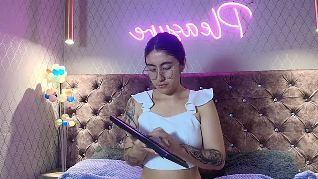 AntonellaRosex online show from June 2, 11:34 am