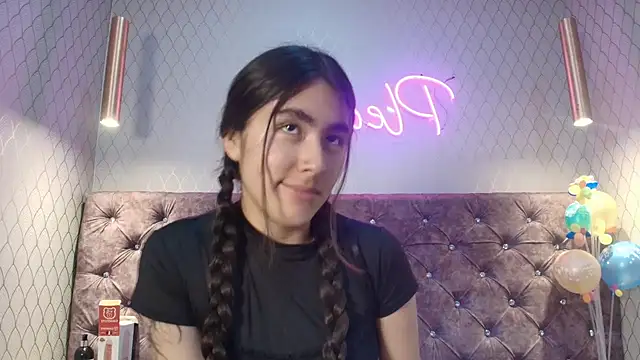 AntonellaRosex online show from June 16, 11:13 am