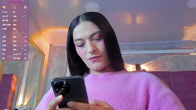 Snapshot of Stushaa chatting on June 1, 6:31 pm Stushaa online show from June 1, 6:31 pm