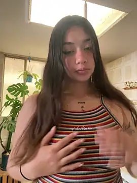 Snapshot of -Cattleya- chatting on June 9, 12:50 pm -Cattleya- online show from June 9, 12:50 pm