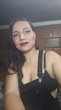 Snapshot of Marcella_single chatting on June 12, 1:04 am Marcella single online show from June 12, 1:04 am