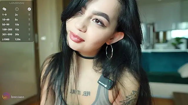 feelitann online show from June 16, 5:43 am