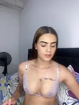 Snapshot of samantha-hot21 chatting on June 14, 4:03 am samantha-hot21 online show from June 14, 4:03 am