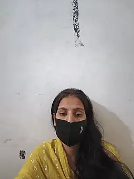 Snapshot of Neha-ji chatting on June 12, 4:11 am Neha-ji online show from June 12, 4:11 am