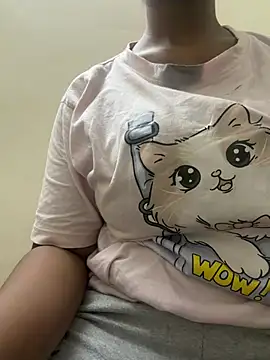 Snapshot of cute_girl_99 chatting on June 11, 2:59 pm cute girl 99 online show from June 11, 2:59 pm