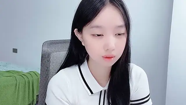 Yoyo33355 online show from July 22, 3:42 am