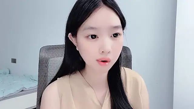 Yoyo33355 online show from July 28, 11:28 am