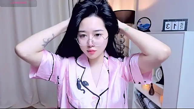 miuu6868 online show from June 14, 2:24 am