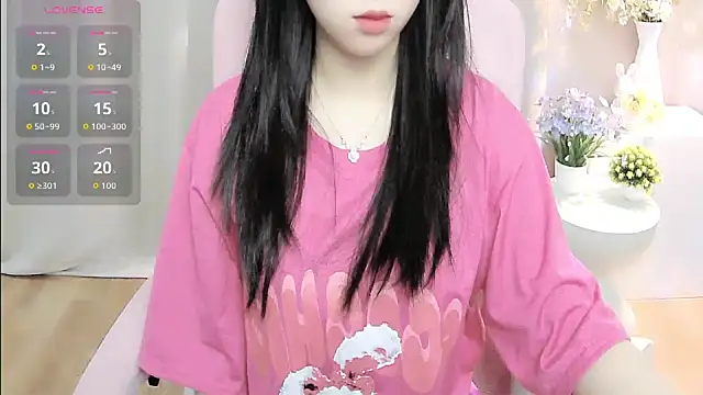 shynana online show from June 12, 1:04 am